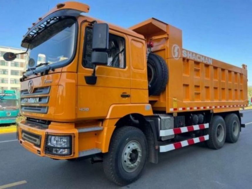 SHACMAN Export Tipper Dump Truck F3000 6x4 380 EuroII Amarillo Experiencia de conducción de lujo