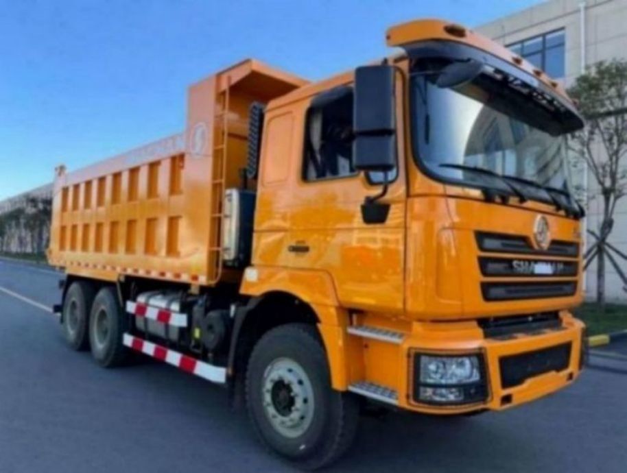 SHACMAN Export Tipper Dump Truck F3000 6x4 380 EuroII Amarillo Experiencia de conducción de lujo