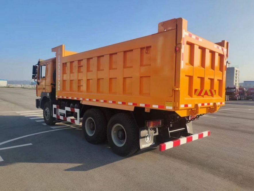 SHACMAN Single Sleeper Dump Truck F3000 6x4 400hp EuroII Potente rendimiento y capacidad de carga útil