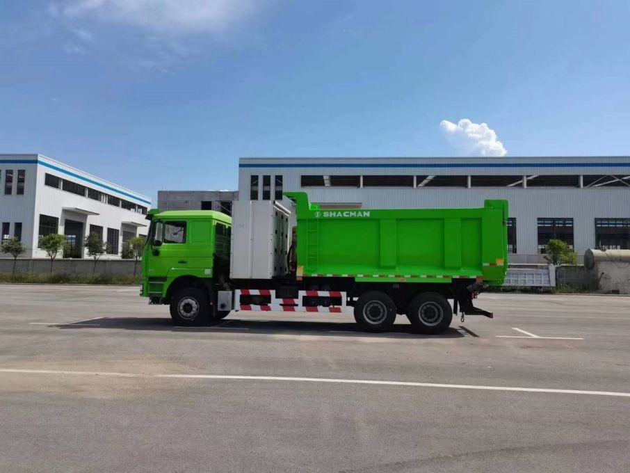 10 ruedas SHACMAN F3000 camión de descarga de GNC 6x4 Euro V WEICHAI-430HP verde perfecto para la construcción y la minería