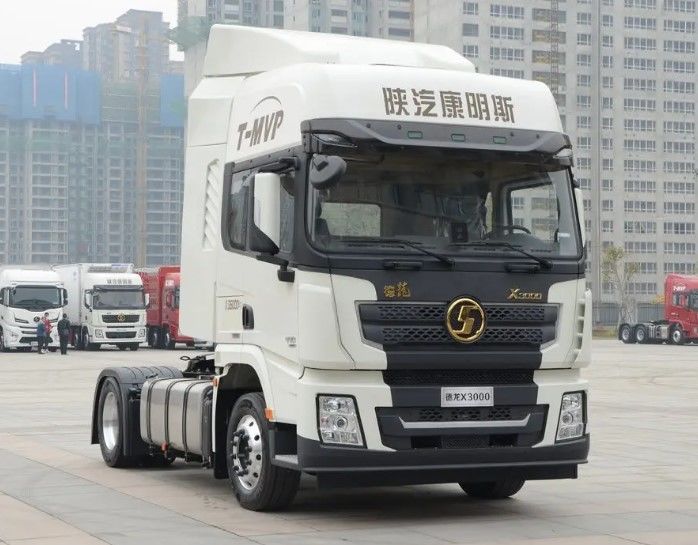SHACMAN Container Tractor Truck X3000 4*2 Port Terminal Tractor 420hp CUMMINS Marca del motor