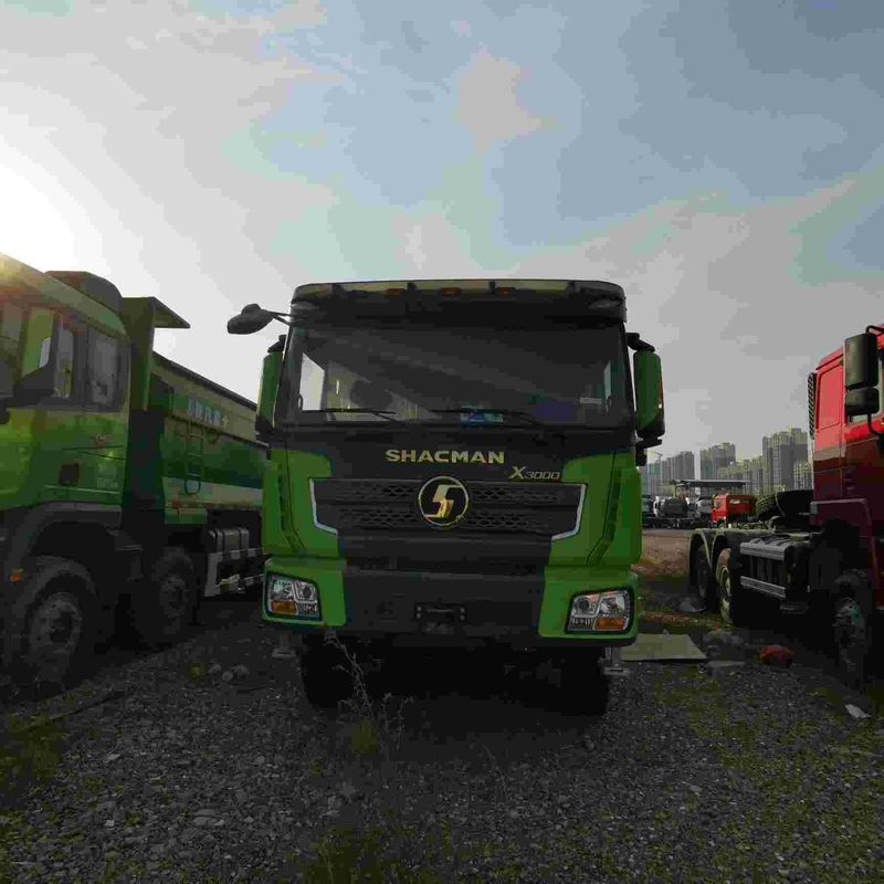 Super Single neumáticos camión pesado camión diesel motor base de ruedas 170 pulgadas longitud 25 pies