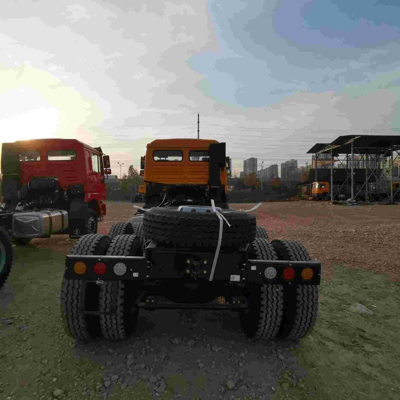 Rojo SHACMAN F3000 375HP Euro V 6 ruedas Tractor cabeza 4x2 motor WEICHAI