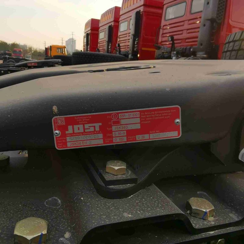 Rojo SHACMAN F3000 375HP Euro V 6 ruedas cabeza del tractor 4x2 motor WEICHAI