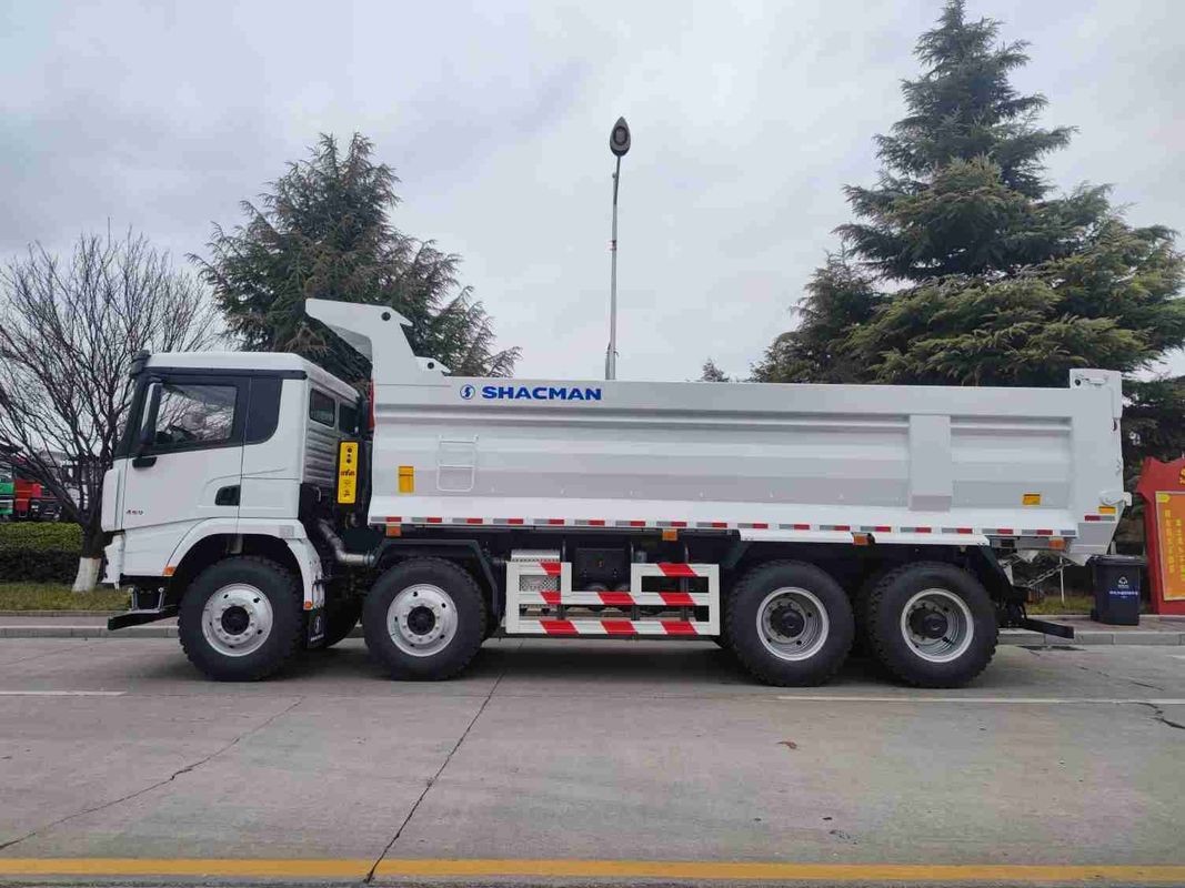 Venta directa de fábrica de 450 HP Shacman X3000 8 * 4 camión de remate Nuevo camión de 12 ruedas