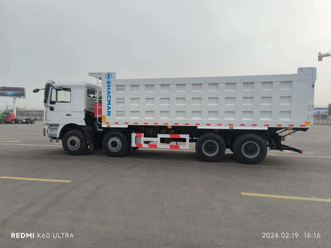 Venta directa de fábrica de 450 HP Shacman X3000 8 * 4 camión de remate Nuevo camión de 12 ruedas