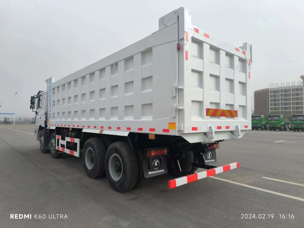 Venta directa de fábrica de 450 HP Shacman X3000 8 * 4 camión de remate Nuevo camión de 12 ruedas