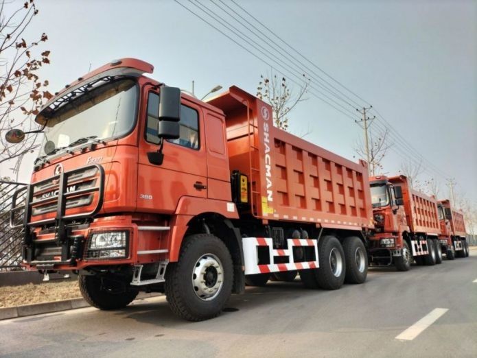 Sistema de mitigación de colisiones de camiones pesados de basura de color rojo neón 25T Capacidad 6x6 6x4 8x4 Tipo de conducción 12 ruedas 1800 3200 1350mm Wheel