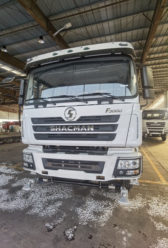 SHACMAN F3000 6x4 Water Tank Truck with 300L Fuel Tank and 7.5T/2*13 Double Stage Axle